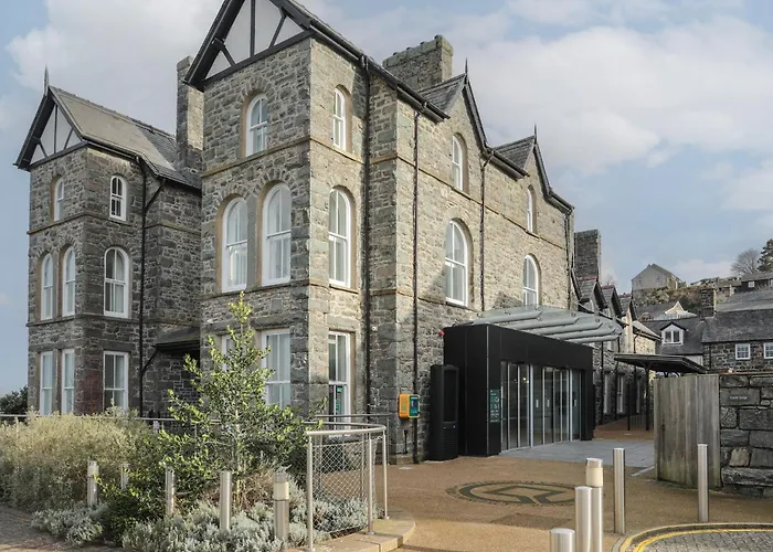 Harlech Apartments - Branwen