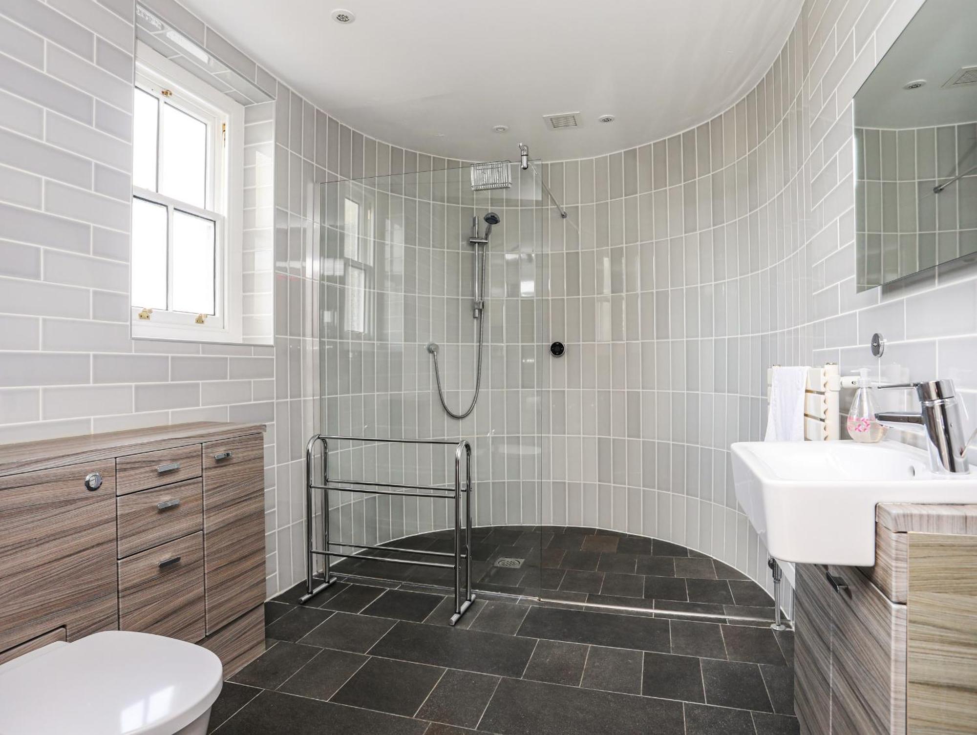 - Branwen Holiday home